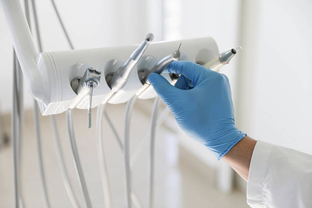 Professional Emergency Dentist technician working in Putney, GA